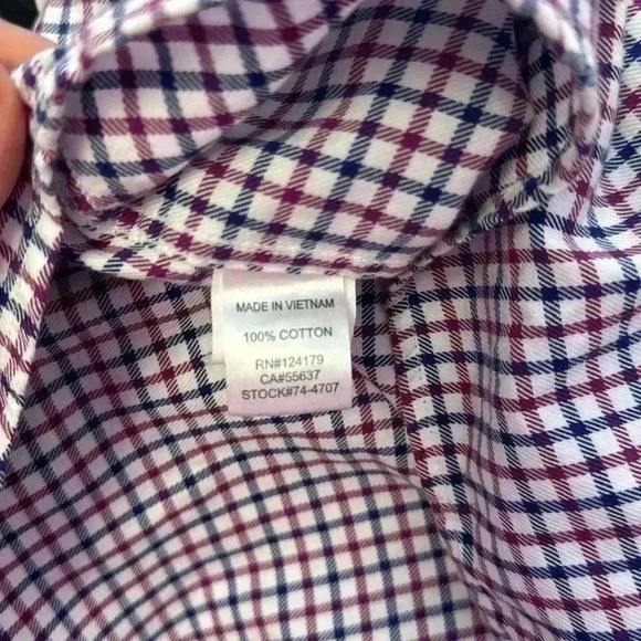 Johnston and Murphy Men’s button up shirt. Large. Excellent condition - Picture 4 of 4